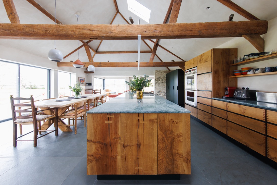 bespoke Engish oak kitchen